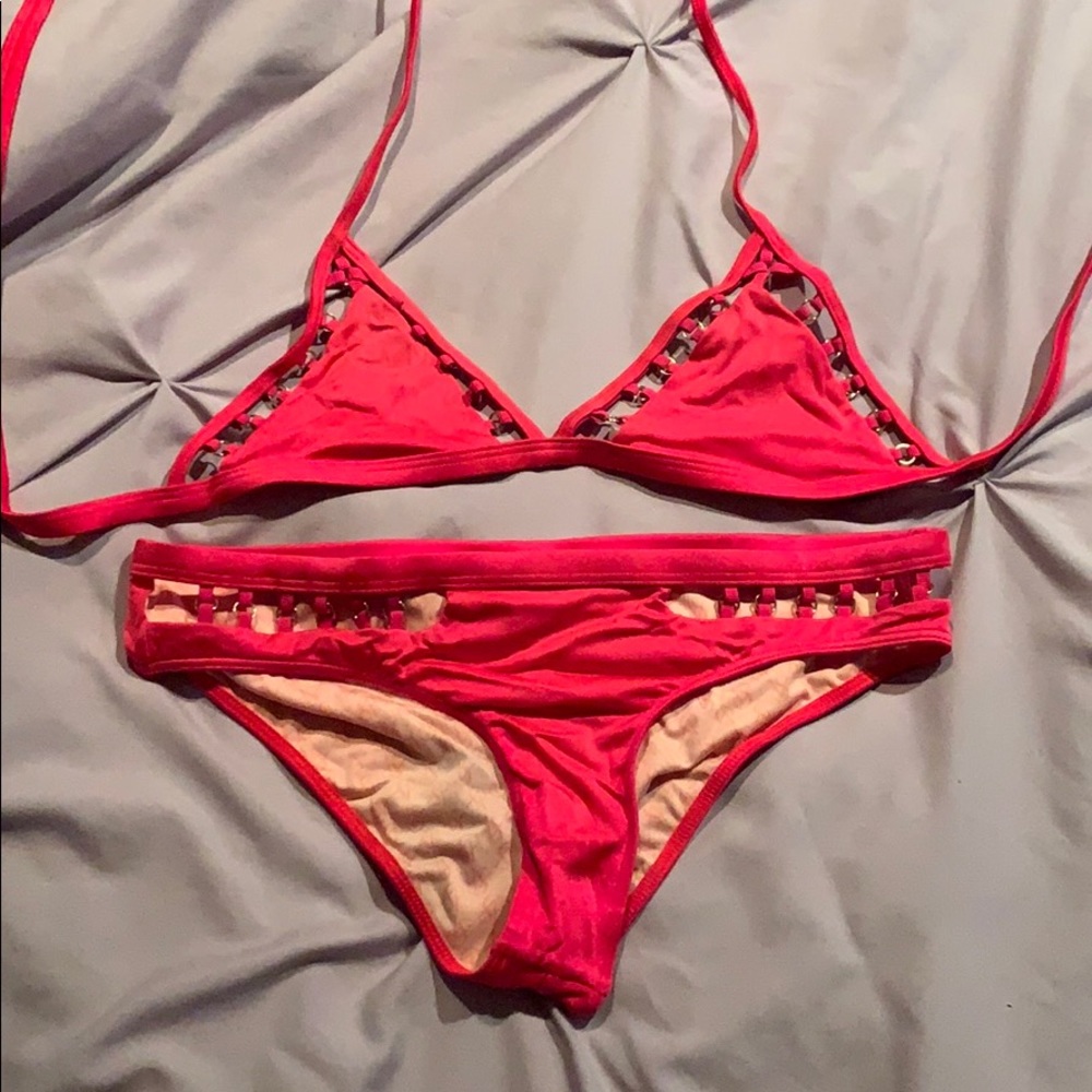 Victoria’s Secret bikini